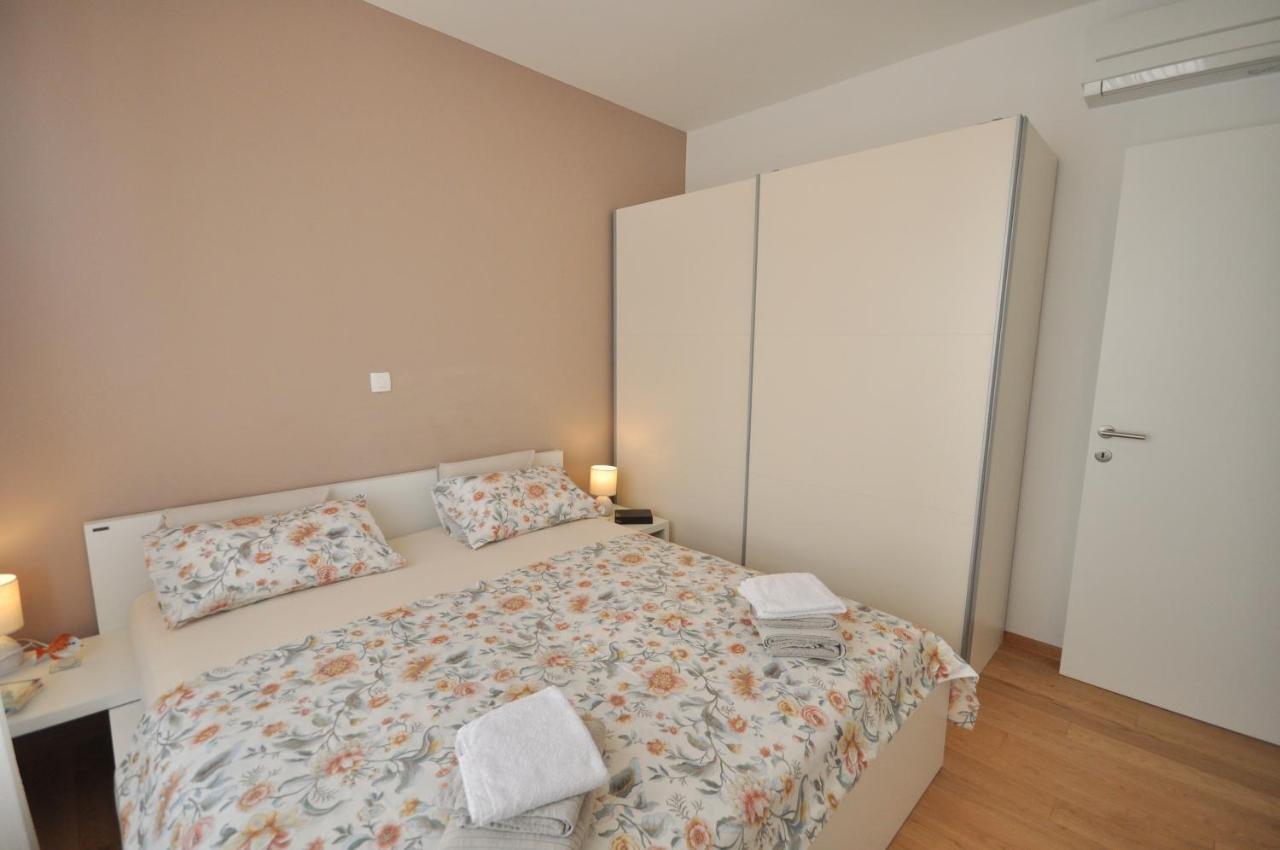 Apartment Carmen, Znjan, Split Ngoại thất bức ảnh