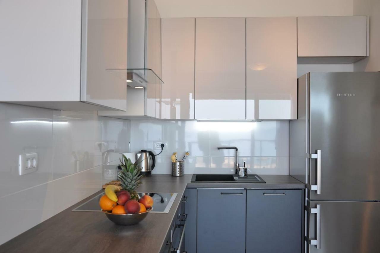 Apartment Carmen, Znjan, Split Ngoại thất bức ảnh